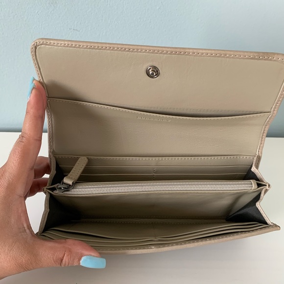 BURBERRY Penrose Smoke Check Flap Wallet - Picture 7 of 7